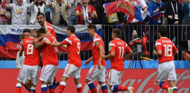 Hôm nay đội tuyển Nga thi đấu với đội Tây Ban Nha ở vòng 1/16
