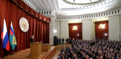 Владимир Путин принял участие в совещании послов и постоянных представителей России