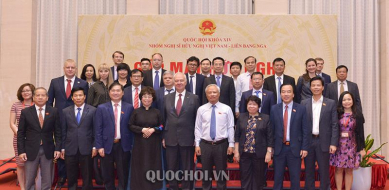 Chủ tịch Hội Hữu nghị Việt – Nga tham dự buổi gặp mặt  kỷ niệm Cách mạng Tháng Mười