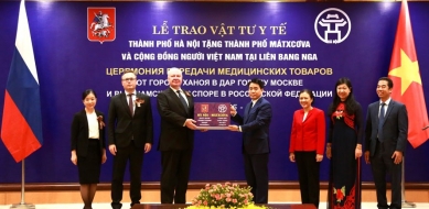 Hà Nội tặng Moskva vật tư y tế phòng, chống covid-19