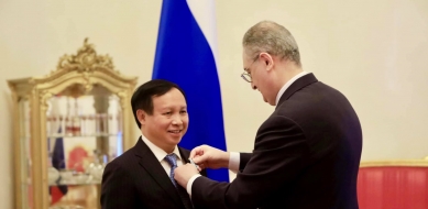 Liên bang Nga tặng Đại sứ Ngô Đức Mạnh Huân chương Hữu nghị