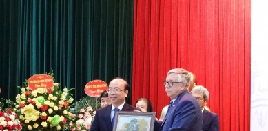 Hội Hữu nghị Nga - Việt chúc mừng Đại hội đại biểu toàn quốc lần thứ VI Hội Hữu nghị Việt - Nga