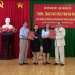 Hội Hữu nghị Việt – Nga tỉnh Phú Yên trao tặng Thư viện tỉnh ấn phẩm về Đại tướng Võ Nguyên Giáp