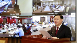 Ban Chấp hành Đảng bộ thành phố Hà Nội thảo luận về phát triển kinh tế, xã hội Thủ đô