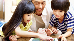 Gia đình cần đồng hành, trang bị cho trẻ các kỹ năng an toàn trên môi trường mạng