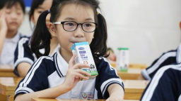 Hơn 1 triệu trẻ mẫu giáo và học sinh tiểu học được thụ hưởng sữa học đường trên toàn địa bàn TP. Hà Nội, đạt tỷ lệ 91,16%