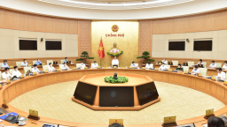 2 kịch bản tăng trưởng kinh tế cho 6 tháng cuối năm