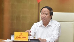 Phó Thủ tướng Lê Văn Thành: 'Để cửa hàng xăng dầu đóng cửa là trách nhiệm của Bộ Công Thương'
