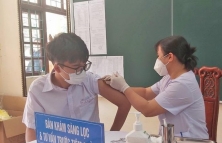 Thanh Hóa: 86 học sinh phản ứng sau khi tiêm vắc xin Pfizer phòng COVID-19 phải nhập viện theo dõi