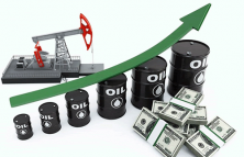 Nhờ nỗ lực mở cửa trở lại hoạt động kinh tế, dầu thô tăng 0,86 USD/thùng