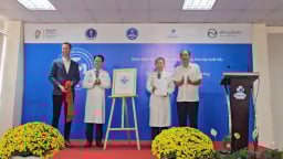 Bệnh viện Hoàn Mỹ Cửu Long nhận danh hiệu thực hành nuôi con bằng sữa mẹ xuất sắc