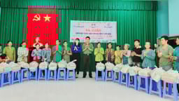 Tuổi trẻ Phòng CSGT Công an tỉnh Sóc Trăng về nguồn tại Khu căn cứ Tỉnh ủy