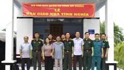 Bộ CHQS tỉnh An Giang bàn giao 5 căn nhà tình nghĩa nhân dịp Quốc Khánh 2/9
