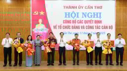 Thành ủy Cần Thơ công bố các Quyết định thành lập và chỉ định nhân sự các Đảng bộ trực thuộc
