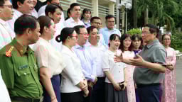 Thủ tướng Chính phủ Phạm Minh Chính kiểm tra việc vận hành chính quyền địa phương hai cấp tại Cần Thơ
