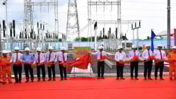 Tổng Công ty Điện lực miền Nam gắn biển công trình Trạm biến áp 110kV Cái Răng tại TP Cần Thơ