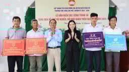 Cần Thơ: Phường Thới Long gắn biển các công trình chào mừng Đại hội Đảng các cấp