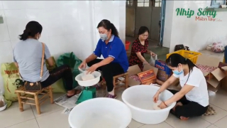 Giáo viên làm “Chợ 0 đồng” hỗ trợ người lao động khó khăn mùa dịch