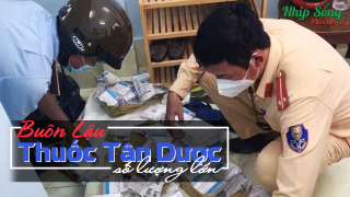 AN GIANG: Bắt đối tượng vận chuyển 400 hộp tân dược nghi nhập lậu