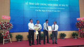 Video: Trao giấy Chứng nhận Đăng ký đầu tư Dự án Khu công nghiệp Việt Nam-Sigapore