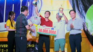 Video: Sôi nổi giải Tennis Reverside chào mừng  năm mới 2023