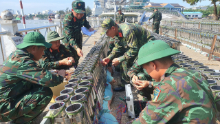 Video: Cận cảnh trận địa Pháo hoa tầm cao đón giao thừa tại Cần Thơ