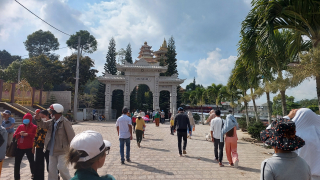 Video: Linh thiêng núi Cấm