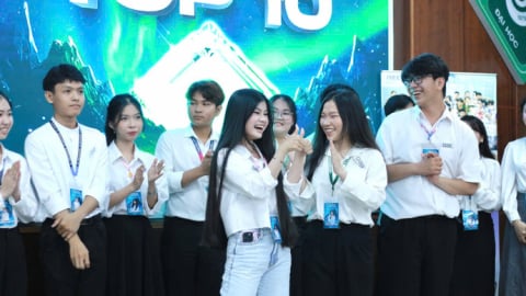 Sôi động Vòng Bán kết Cuộc thi 