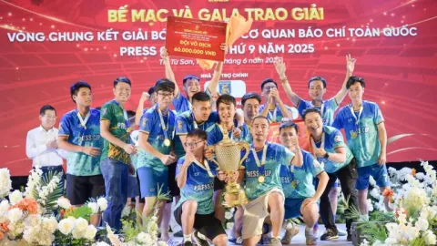 Dư âm Press Cup 2025 sau tiếng còi mãn cuộc