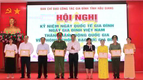 Hậu Giang: Tổ chức kỷ niệm Ngày Quốc tế Gia đình và Ngày Gia đình Việt Nam