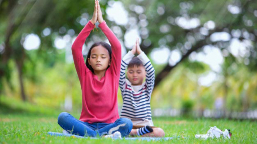 Tập thở và yoga giúp ích cho trẻ mắc ADHD