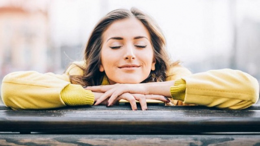 Đừng quan tâm mọi thứ, phải biết phớt lờ để hạnh phúc và bình yên