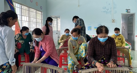 Lao động, việc làm qua các làn sóng dịch COVID-19