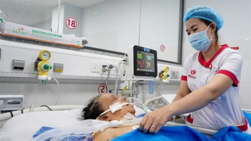 Bệnh viện S.I.S Cần Thơ: Cứu sống cụ bà bị đột quỵ, liệt nửa người