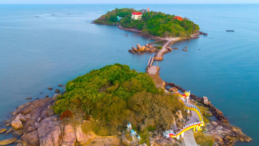 Hòn Đá Bạc – Vẻ đẹp hoang sơ tại vùng cực Nam tổ quốc