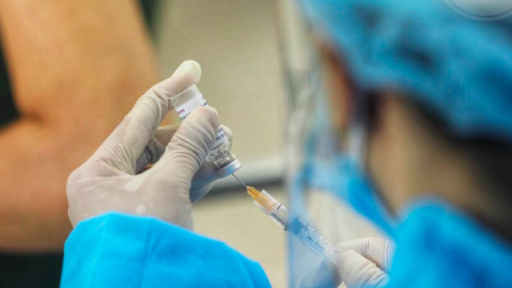 Chuẩn bị tiêm vaccine phòng COVID-19 cho trẻ từ 12-17 tuổi