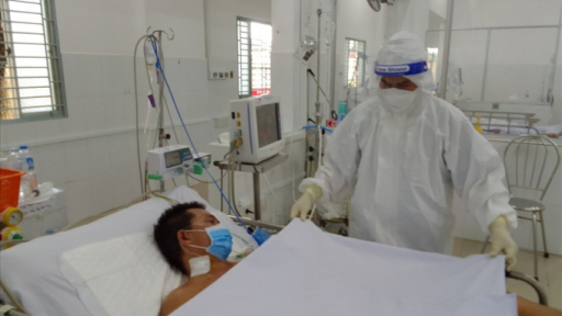 Cứu sống bệnh nhân COVID - 19 với hội chứng nguy kịch hô hấp