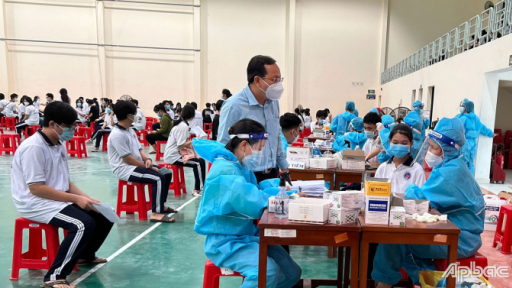 Tiền Giang: Dự kiến ngày 27/12 học sinh khối 9 và 12 sẽ học trực tiếp trở lại