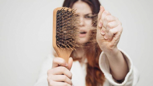 Những biện pháp phục hồi chứng rụng tóc sau sinh