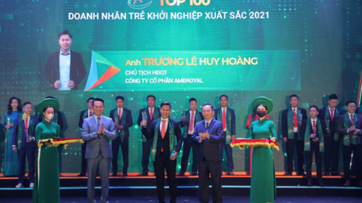 Chàng trai 8X ở Đồng Tháp được vinh danh Doanh nhân trẻ khởi nghiệp xuất sắc