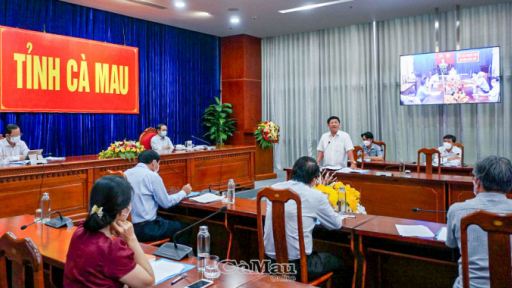 Những người bán hàng rong, quà vặt… được hỗ trợ 3 triệu đồng/hộ
