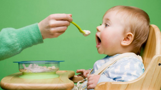 Mẹ cần chú ý gì khi nấu đồ ăn dặm cho các bé?