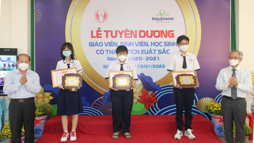 Đồng Tháp: Tuyên dương 99 giáo viên, sinh viên, học sinh có thành tích xuất sắc