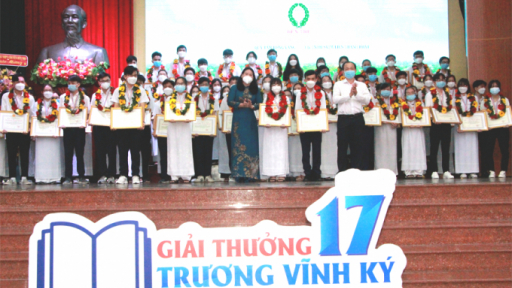 Bến Tre: 86 học sinh nhận Giải thưởng Trương Vĩnh Ký lần thứ 17