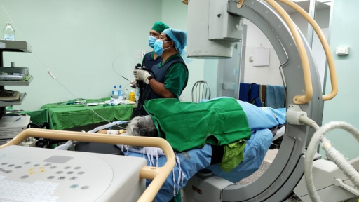 Hai bệnh viện phối hợp cứu sống cụ bà U80 mắc bệnh tim mạch nguy kịch
