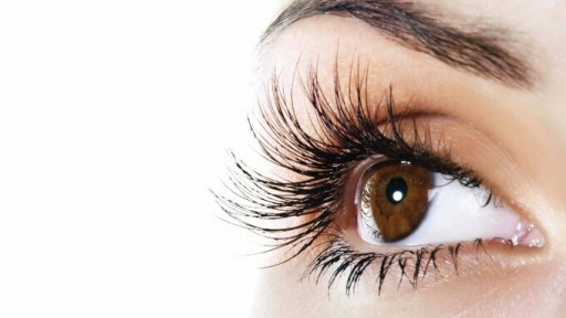 Mẹo dưỡng mi dài nhanh tự nhiên đơn giản tại nhà