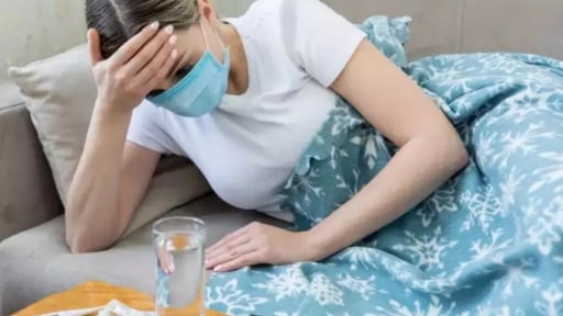 Tái nhiễm Covid-19: Ai dễ mắc lại, có nguy hiểm không?