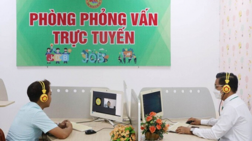 Cần Thơ: Giao dịch việc làm trực tuyến sôi động