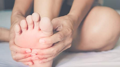 4 dấu hiệu ở chân cảnh báo nguy cơ ung thư