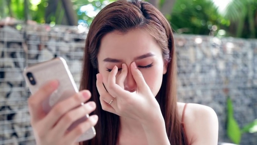4 dấu hiệu ở mắt cảnh báo ung thư